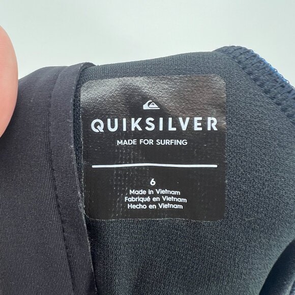 Quiksilver Blue Black Short Sleeved Shorts One Piece Swim Suit UPF 50 Kids 6 - Picture 4 of 4